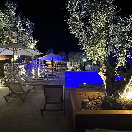 Village Valle D'Oro Aparthotel San Menaio Eksteriør billede