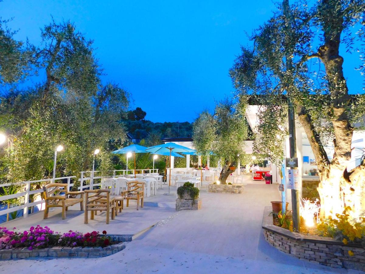 Village Valle D'Oro Aparthotel San Menaio Eksteriør billede