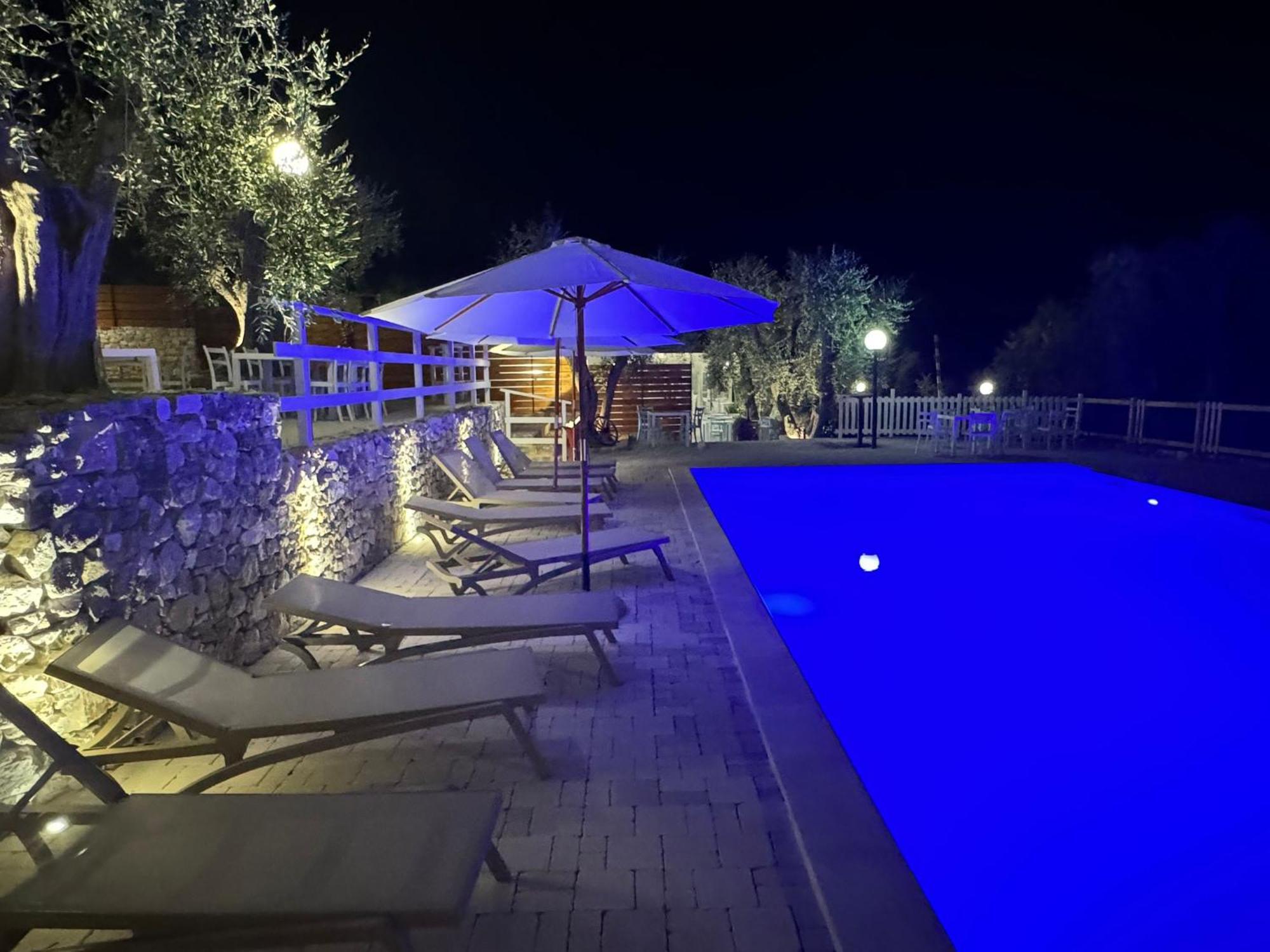 Village Valle D'Oro Aparthotel San Menaio Eksteriør billede