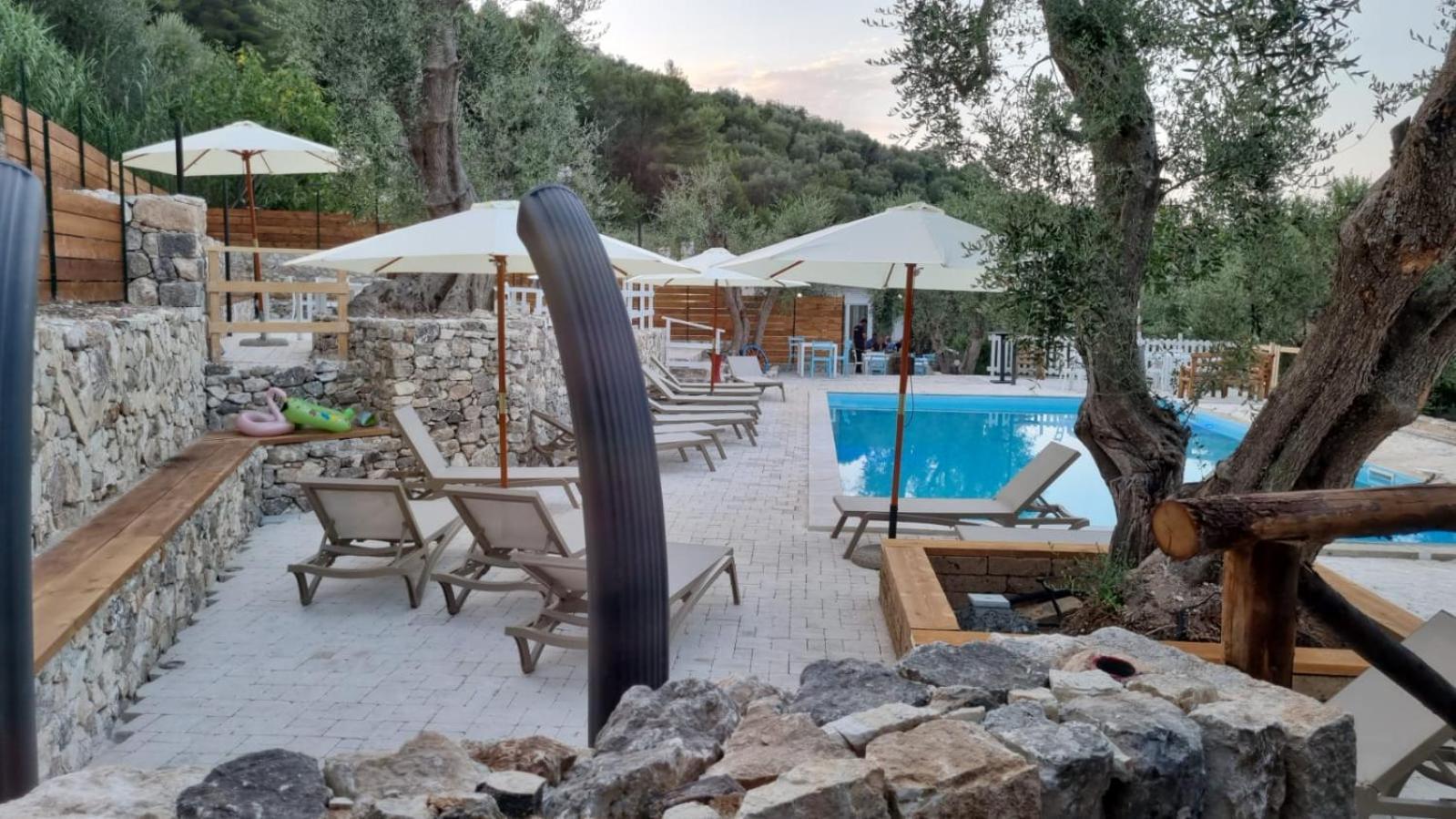 Village Valle D'Oro Aparthotel San Menaio Eksteriør billede