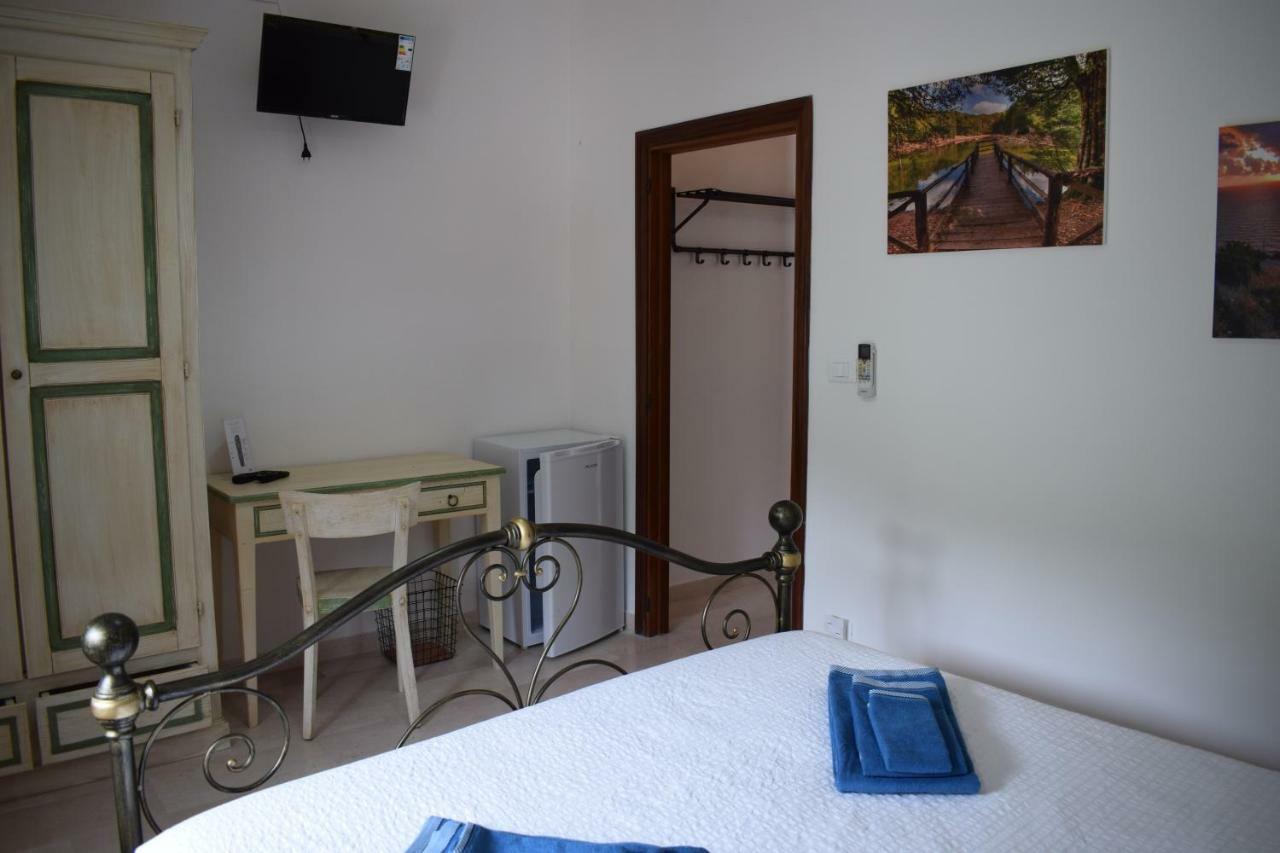 Village Valle D'Oro Aparthotel San Menaio Eksteriør billede